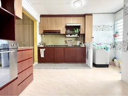 Blk 132 Geylang East Grove (Geylang), HDB Executive #500520391